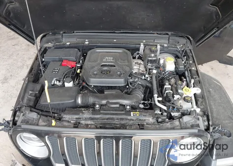 2018 Jeep Wrangler Unlimited Sahara 4X4 из США, поврежденный, VIN 1C4HJXEN9JW283252